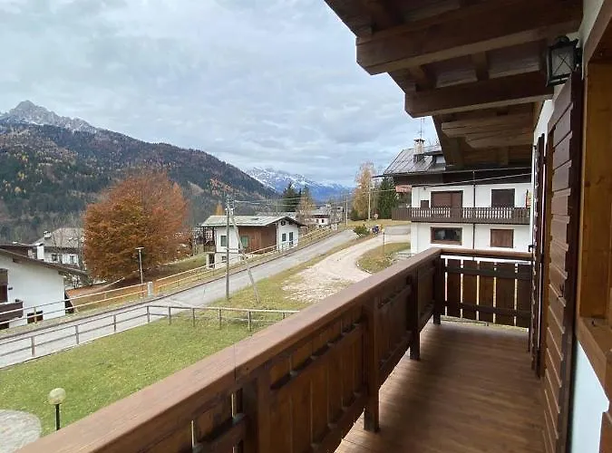 Panorama Dolomiti Vicino Piste, Centro E Cortina San Vito di Cadore